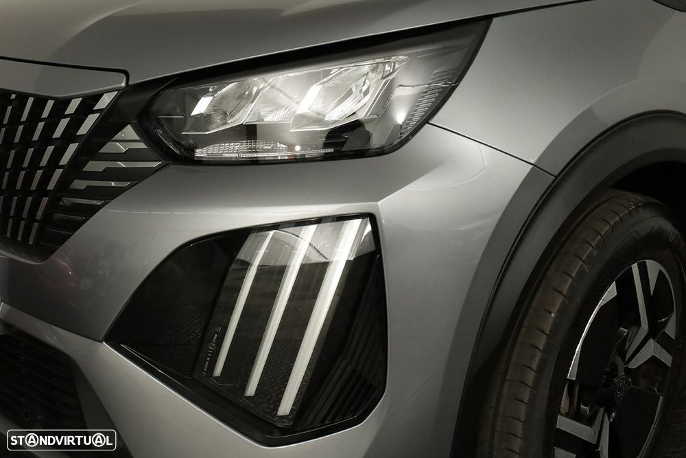 Peugeot 2008 1.2 PureTech Allure EAT8 - 6