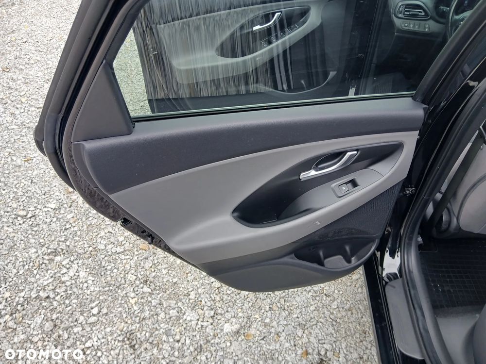 Hyundai i30 1.0 T-GDI Classic + - 37