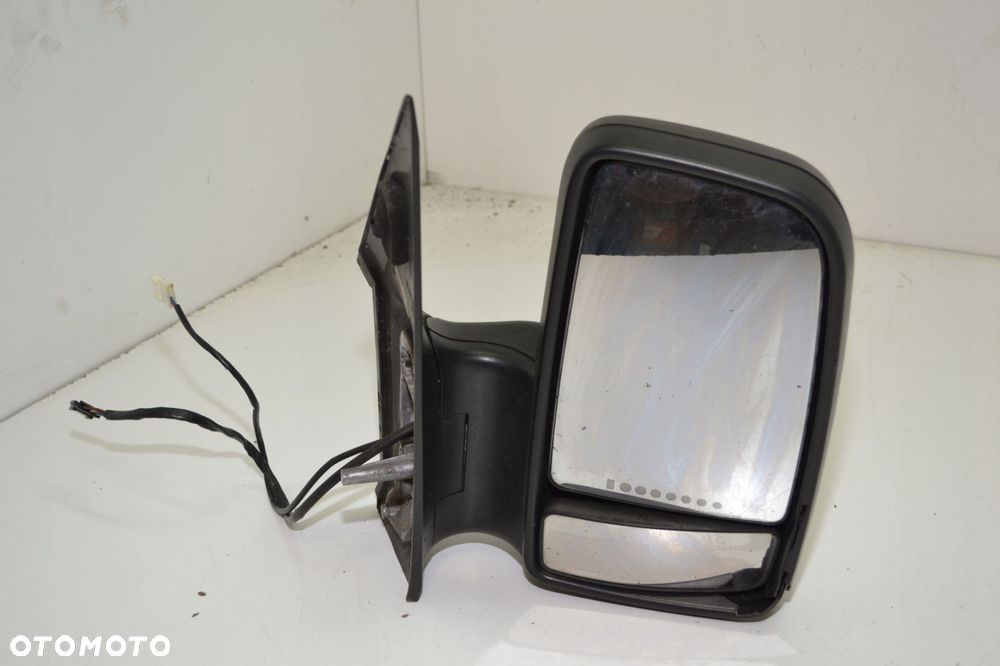 MERCEDES SPRINTER W906 LUSTERKO PRAWE Z PDC 8PIN EUROPA ASYSTENT - 1