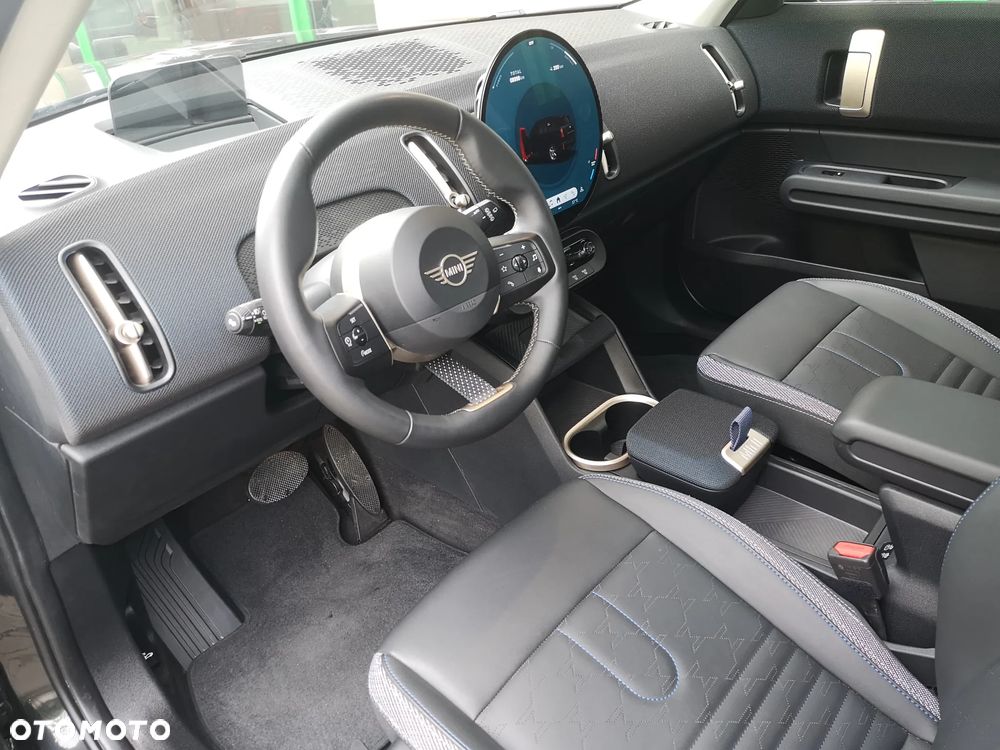 MINI Countryman SE ALL4 Favoured Trim - 12