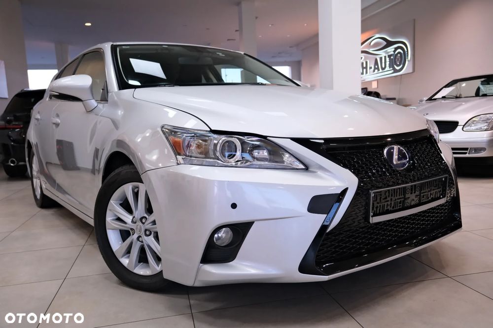 Lexus CT - 4