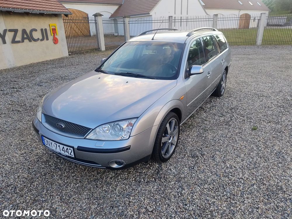 Ford Mondeo 2.0 Ghia - 1