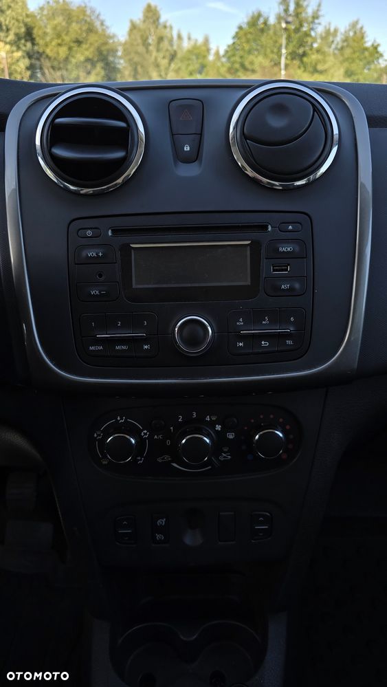 Dacia Logan 1.2 16V Access - 24