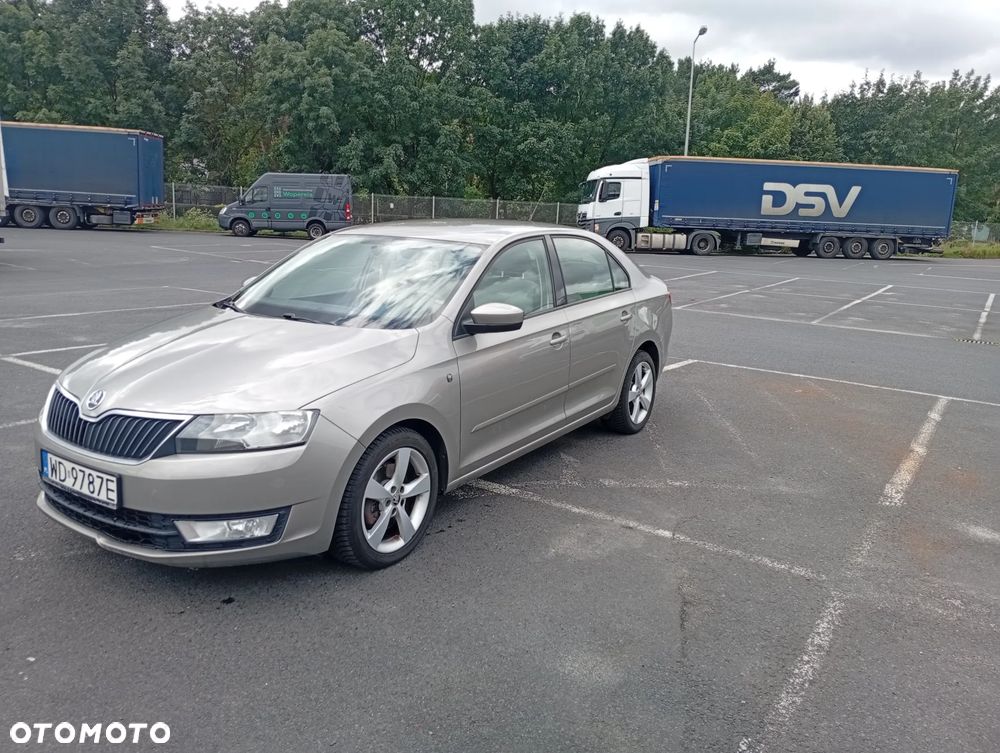 Skoda RAPID 1.6 TDI DPF Elegance - 6