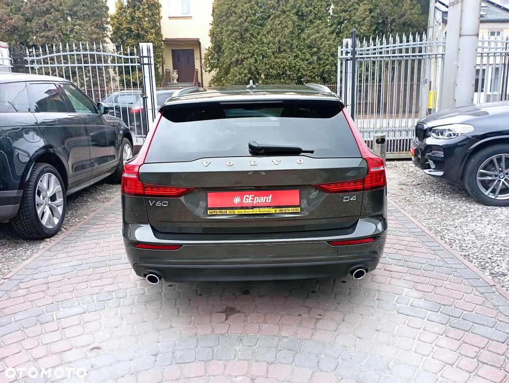Volvo V60 D4 Momentum Pro - 5