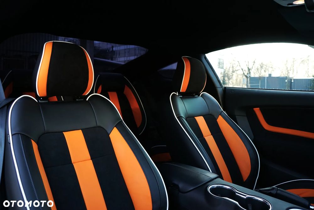 Ford Mustang 5.0 V8 GT - 19