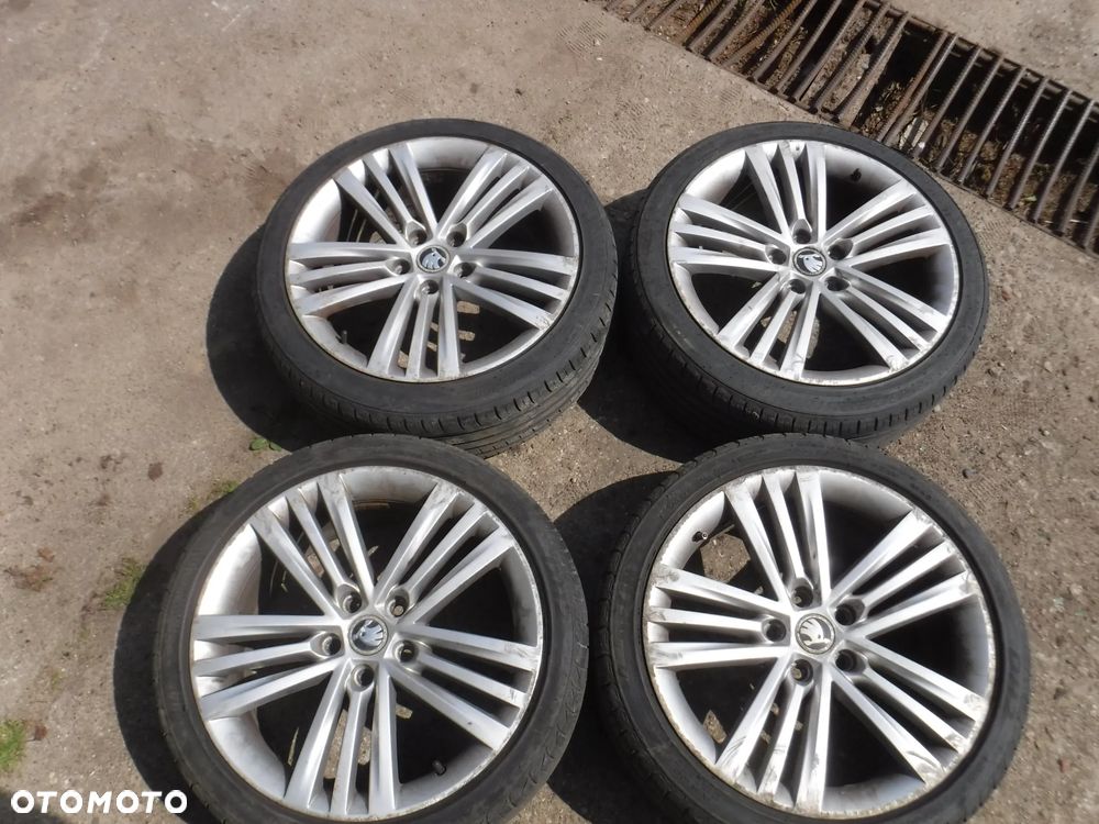 Skoda Superb II Octavia Vw Seat Audi  alufelgi 18 3T0601025HE 3T0601025T 5X112 ET46 opony  7.5J  225/40/18 - 1