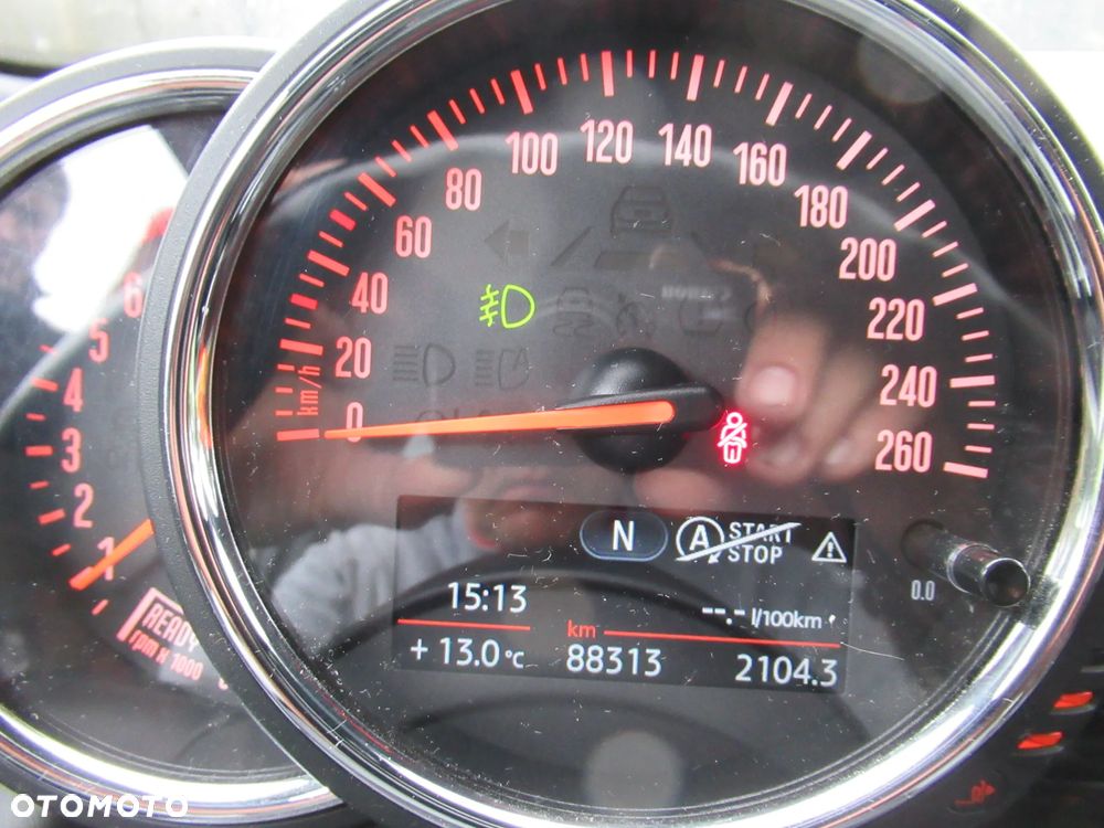 MINI Cooper Standard - 10