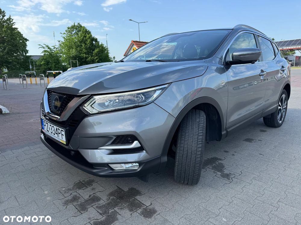 Nissan Qashqai 1.6 DIG-T N-Connecta - 1