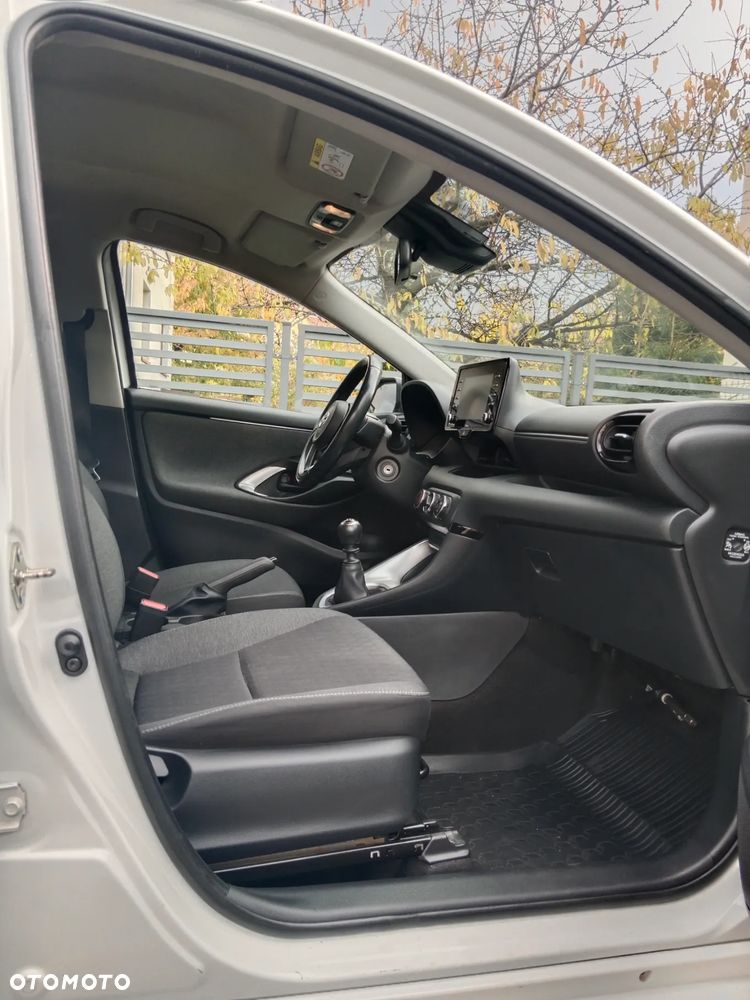 Toyota Yaris 1.5 Comfort - 14