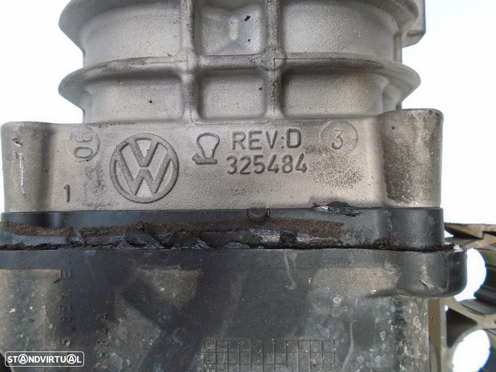 COMPRESSOR VOLUMETRICO VOLKSWAGEN TOURAN 2006 -03C145601E - 2