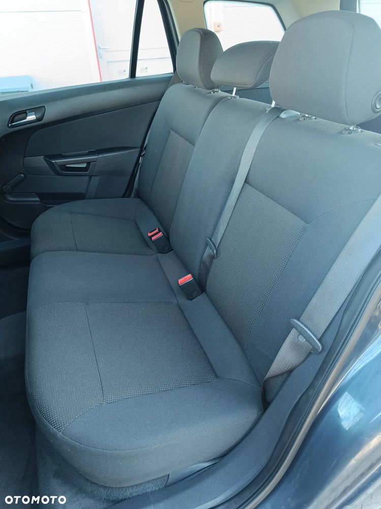 Opel Astra - 20