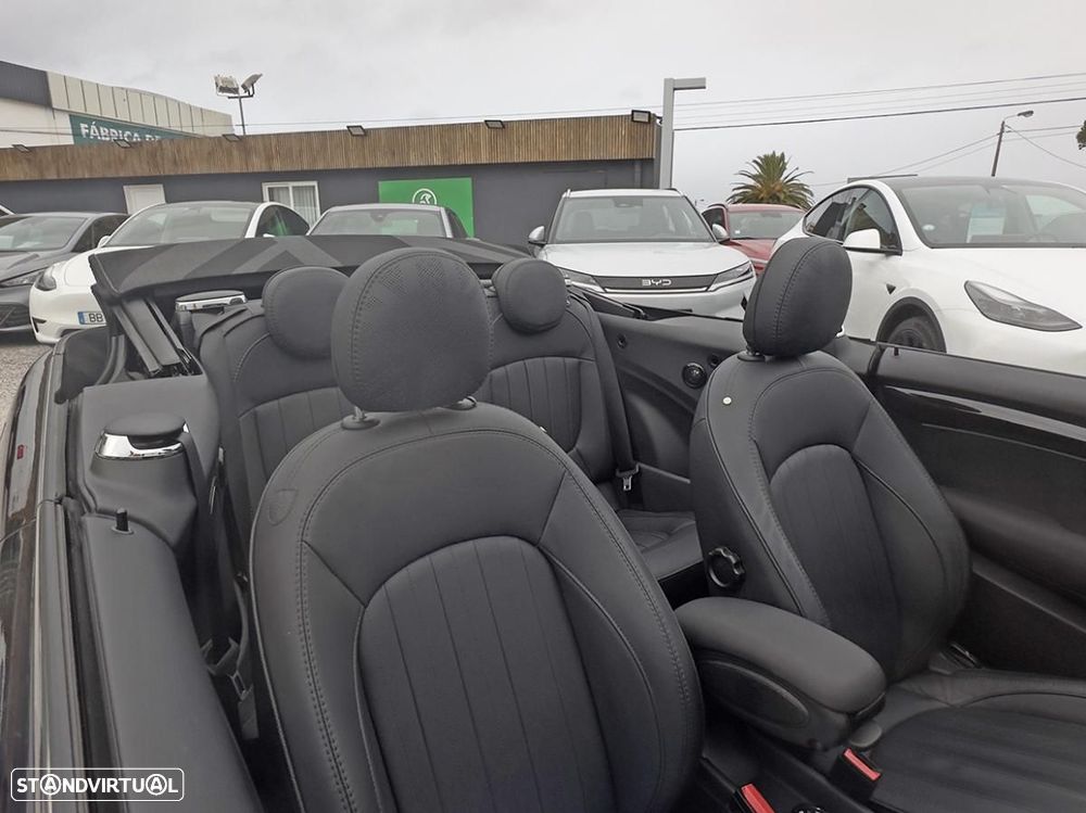 MINI Cabrio Cooper SE - 27