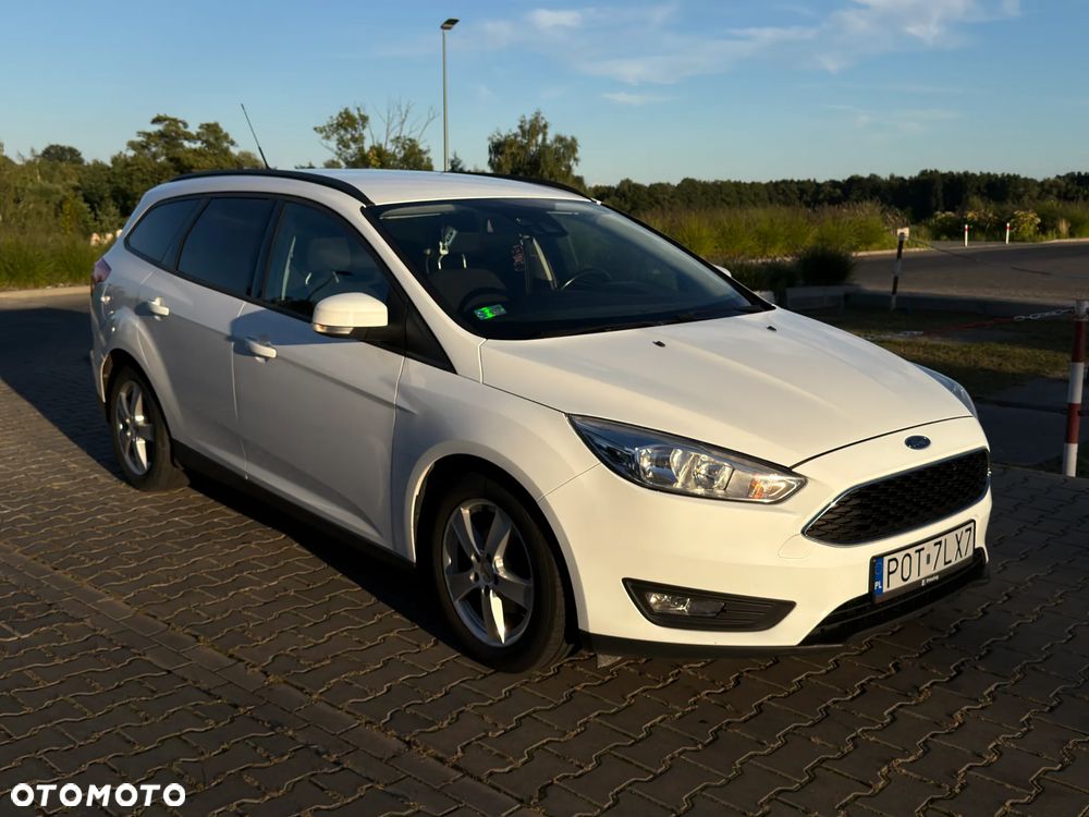 Ford Focus 2016 photo 2