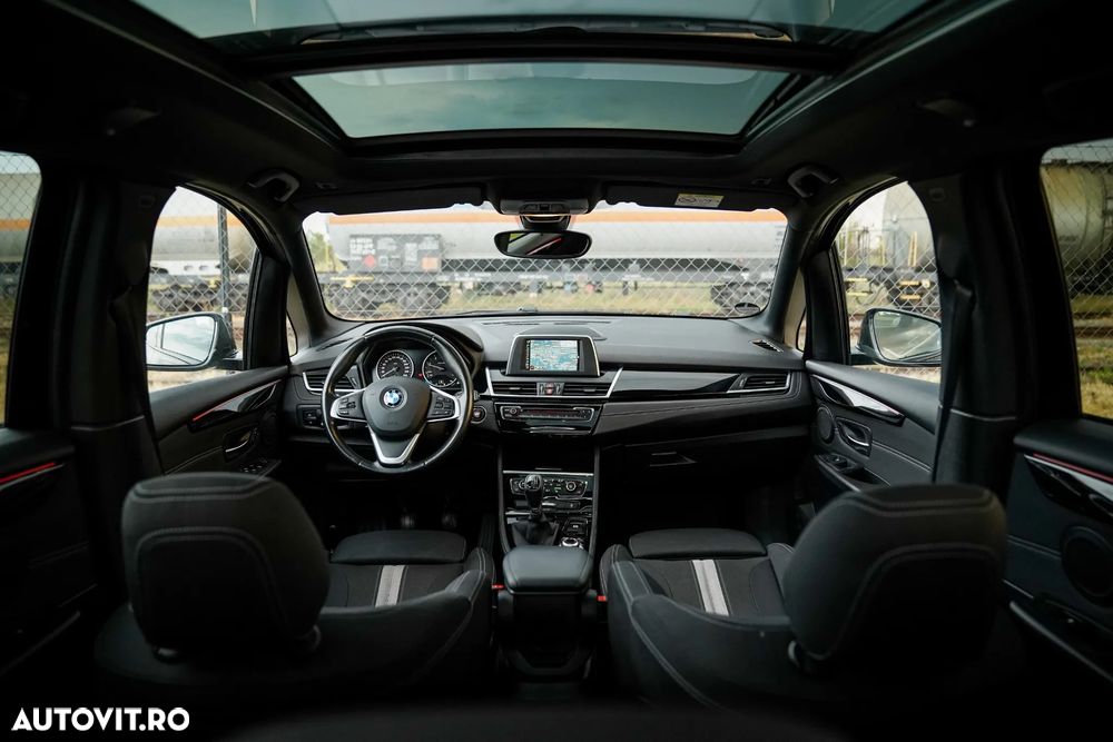 BMW Seria 2 218d Sport Line - 9