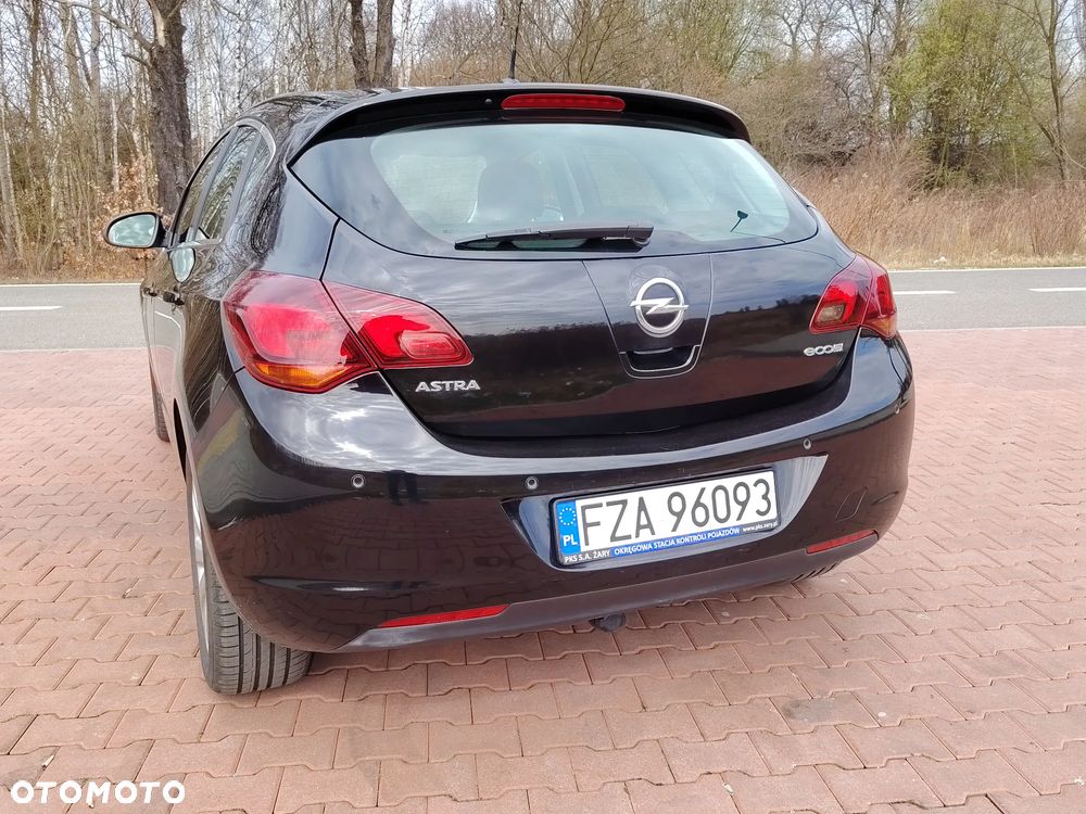 Opel Astra - 16