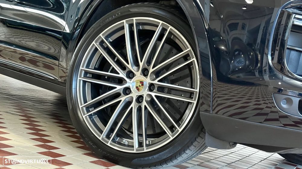 Porsche Cayenne Turbo S E-Hybrid - 7