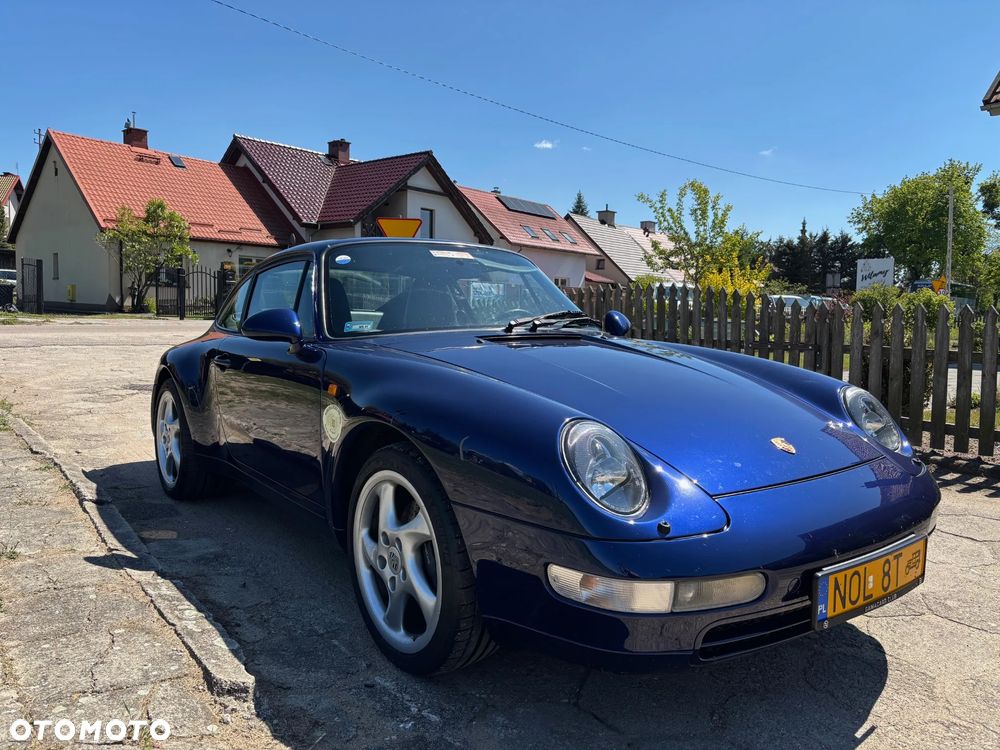 Porsche 911 Carrera - 2