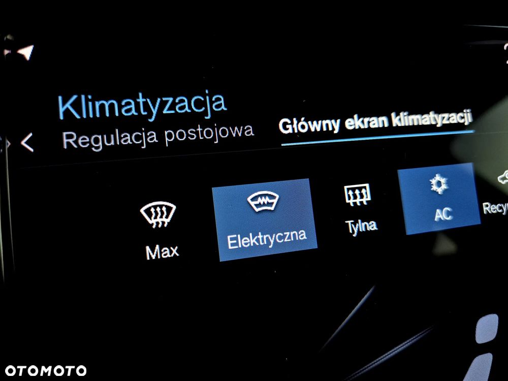 Volvo XC 60 T6 Plug-In Hybrid AWD Inscription - 19