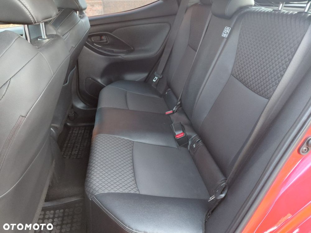 Toyota Yaris 1.5 Style - 9