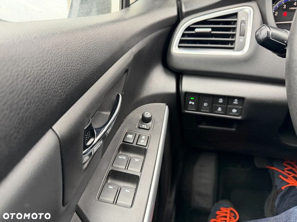 Suzuki SX4 S-Cross 1.4 T Elegance Sun 4WD - 17