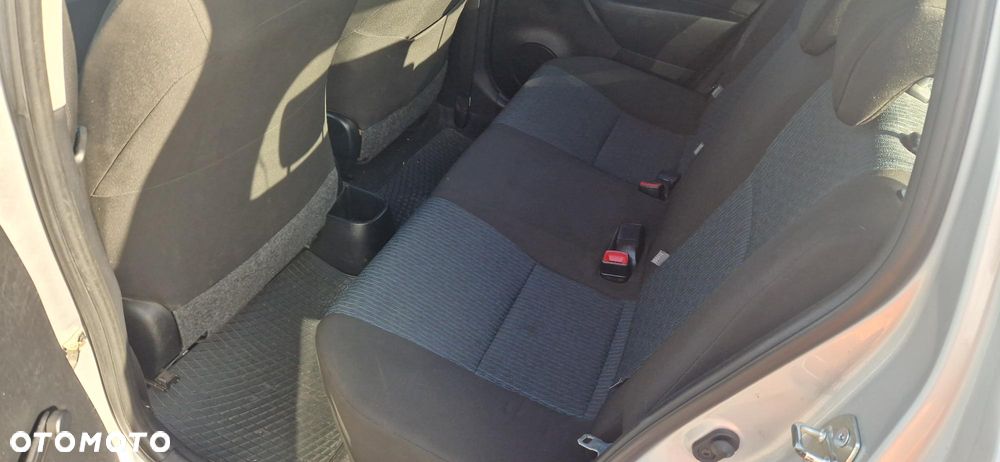 Toyota Yaris 1.0 Luna EU5 - 5