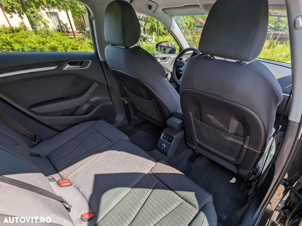 Audi A3 1.6 TDI S tronic Sport - 7