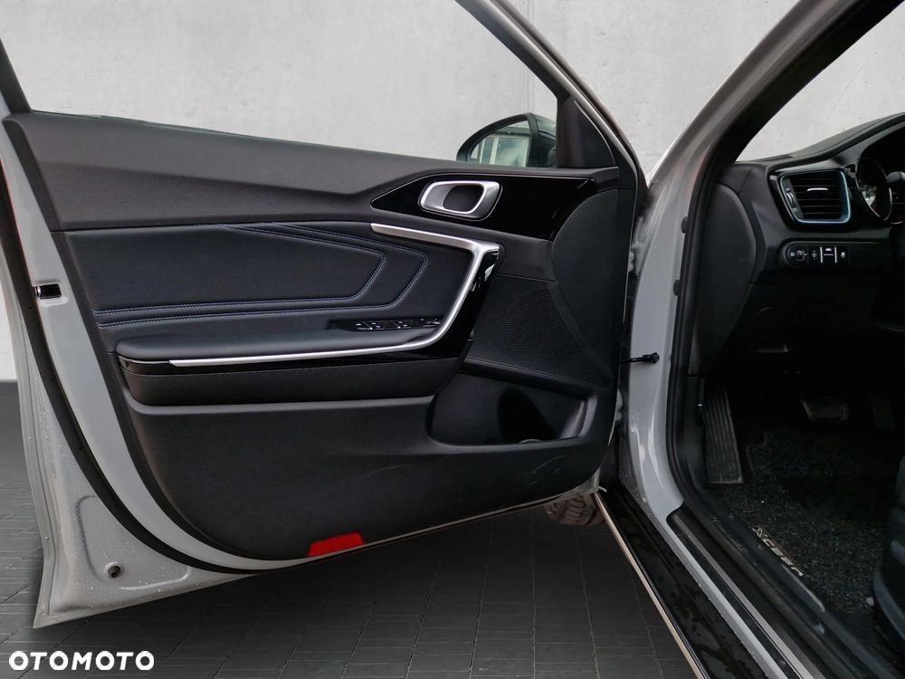 Kia XCeed 1.6 T-GDI Tribute DCT - 10