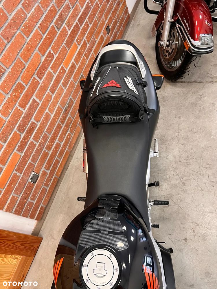 Honda CBR - 12