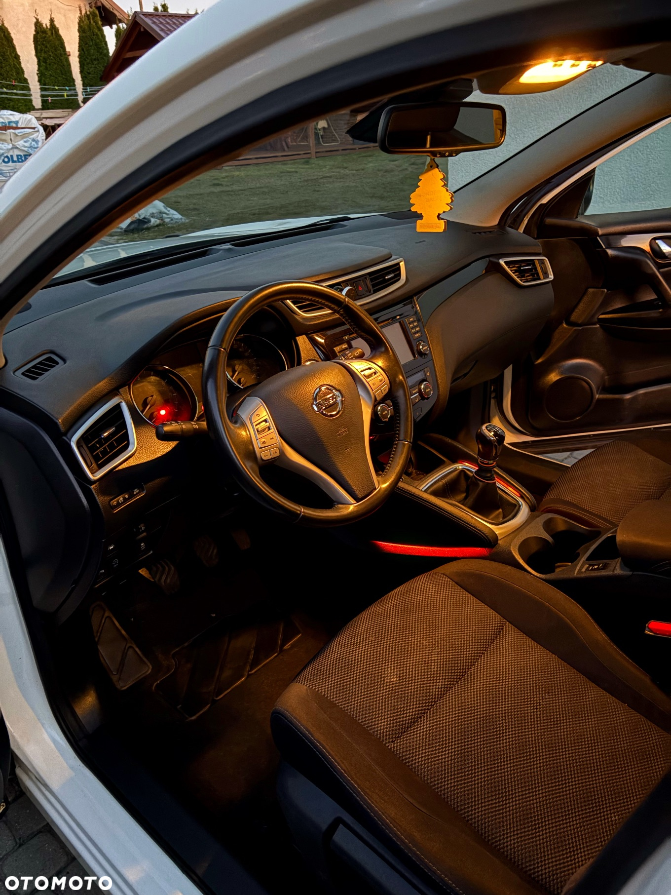 Nissan Qashqai 1.2 DIG-T Tekna - 12