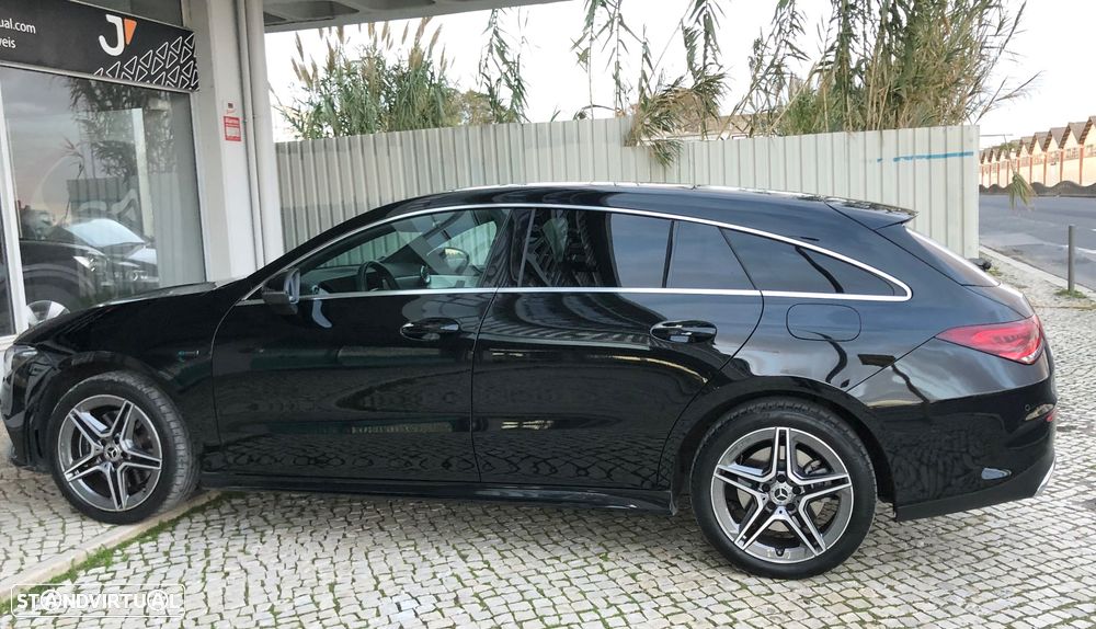 Mercedes-Benz CLA 250 e Shooting Brake AMG Line - 12