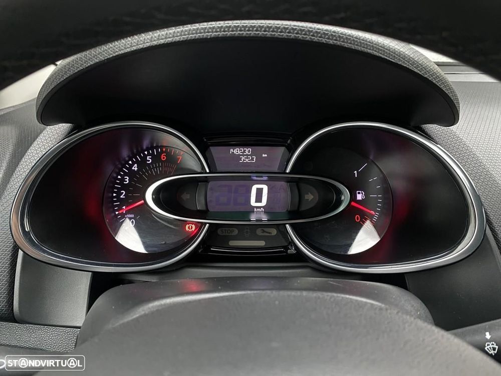 Renault Clio 0.9 TCe Limited Bi-Fuel - 25