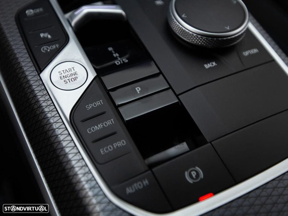 BMW 330 i xDrive Aut. - 19