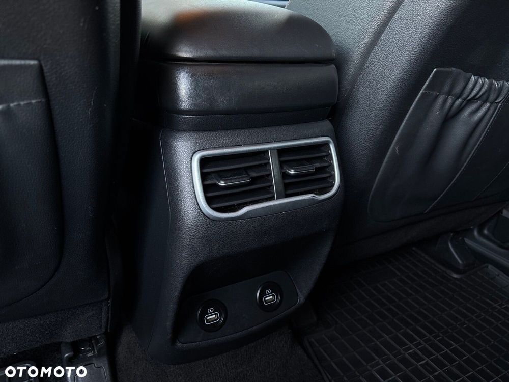 Hyundai Santa Fe 1.6 T-GDI HEV Executive - 33