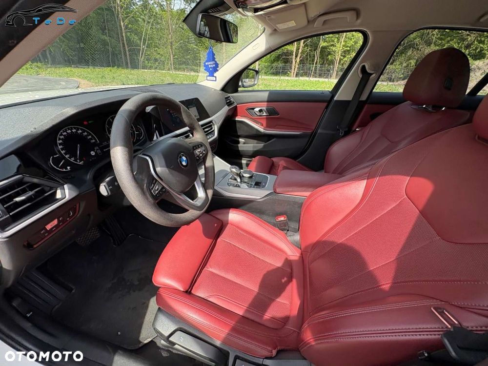 BMW Seria 3 318d M Sport - 19
