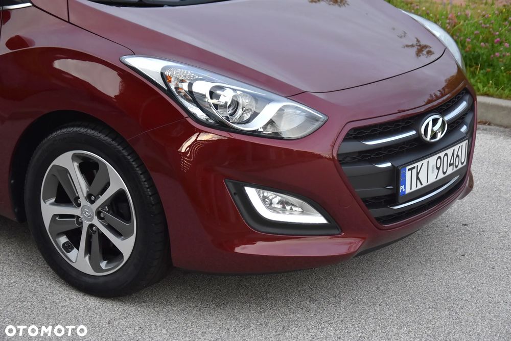 Hyundai i30 blue 1.4 YES Gold - 13