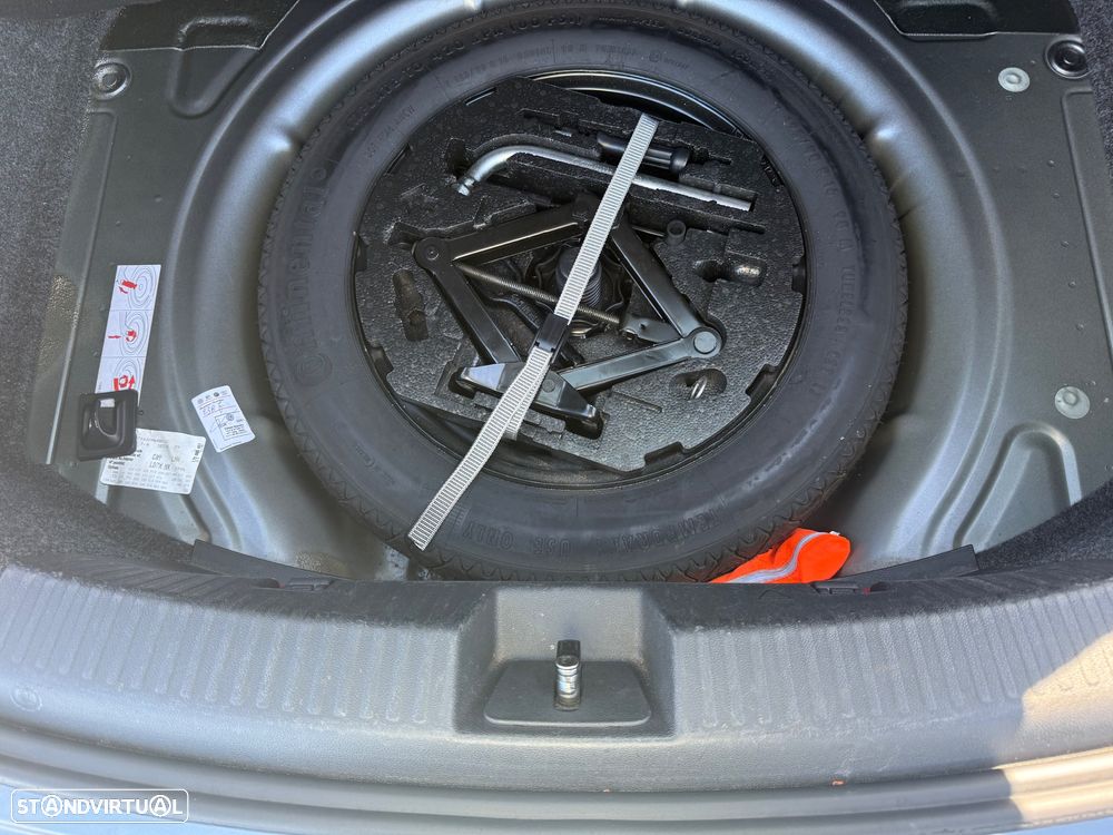 VW New Beetle 1.6 TDi Design - 44