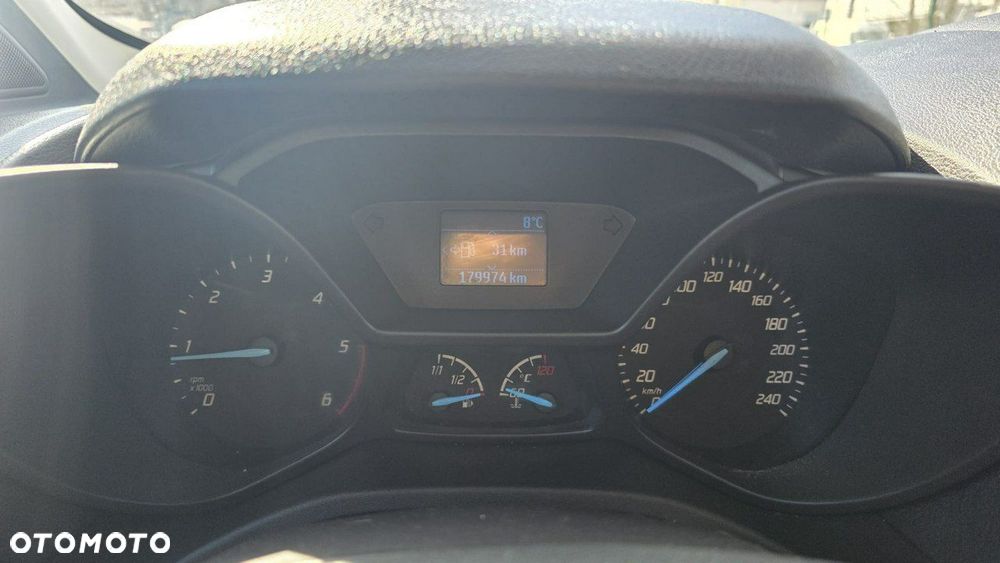 Ford Transit Connect - 17