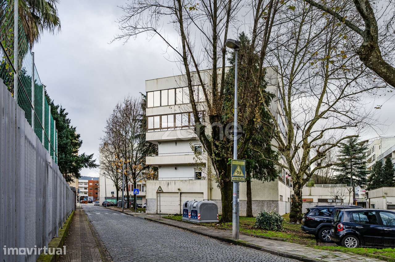 Apartamento T1+1 na Rua Araújo Carandá, Braga - Grande imagem: 4/25