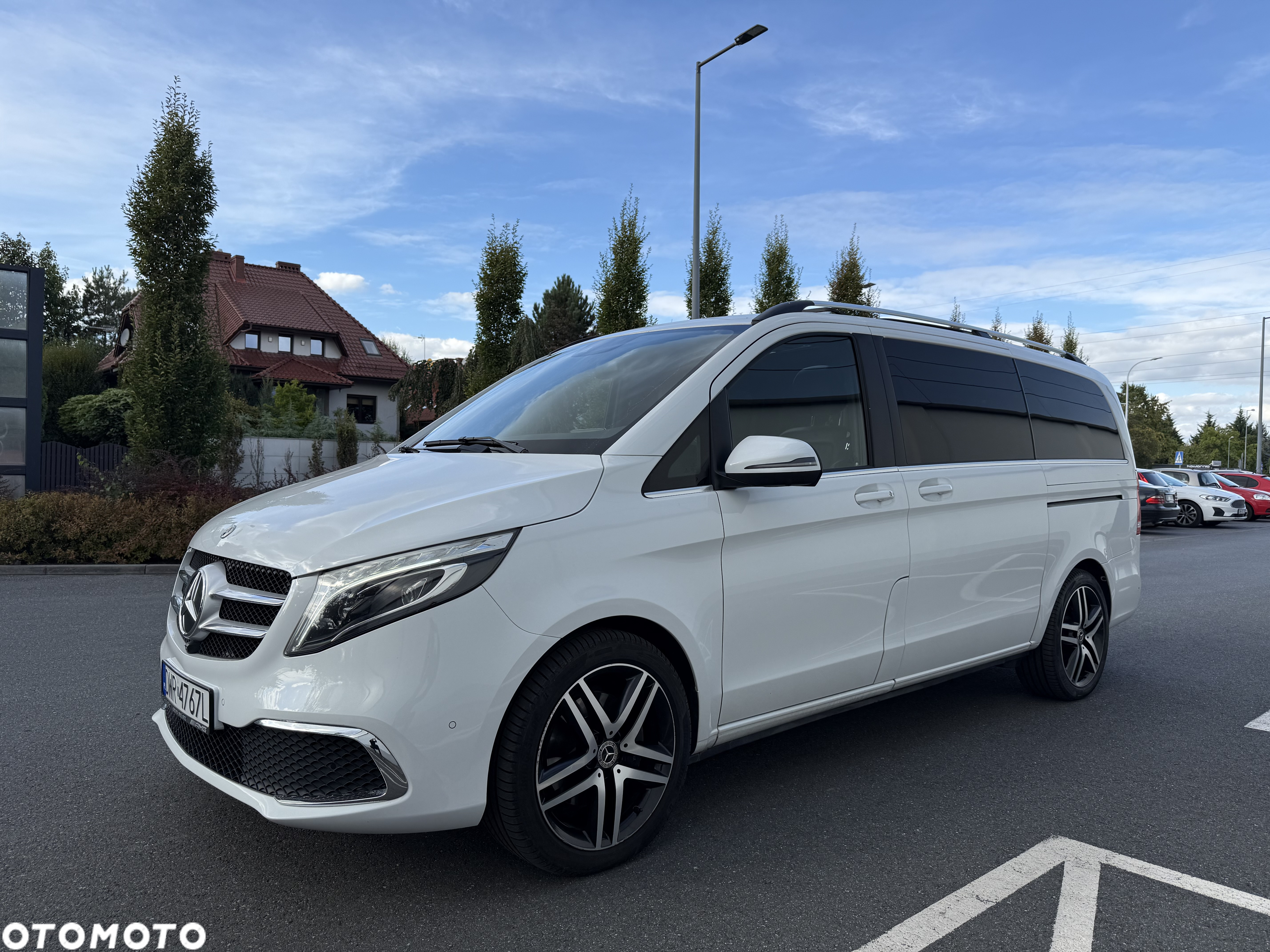 Mercedes-Benz Klasa V 300 d 4-Matic 9G-Tronic - 7