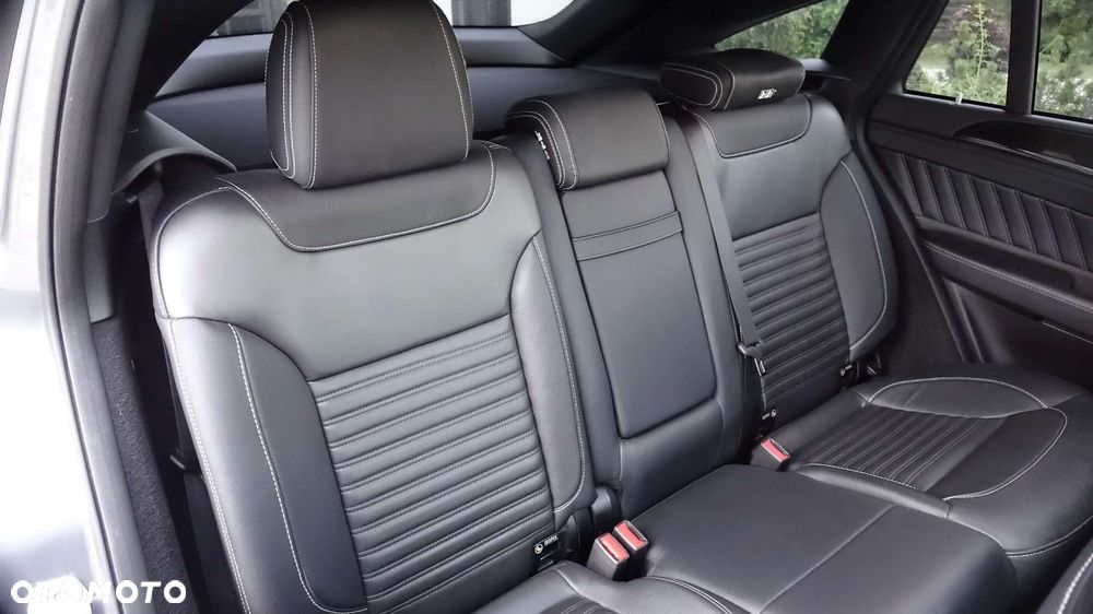 Mercedes-Benz GLE - 29