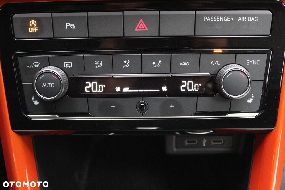 Volkswagen T-Cross - 20