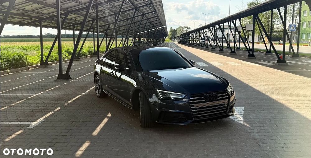 Audi A4 Limousine - 4