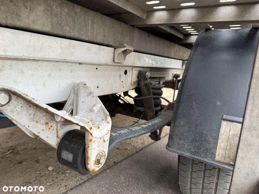 Mercedes-Benz Sprinter - 5