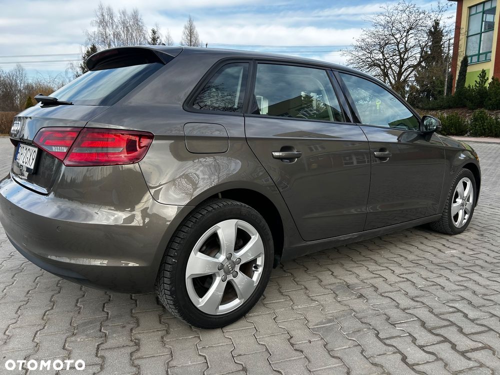 Audi A3 Sportback 1.6 TDI Ambition S tronic - 6