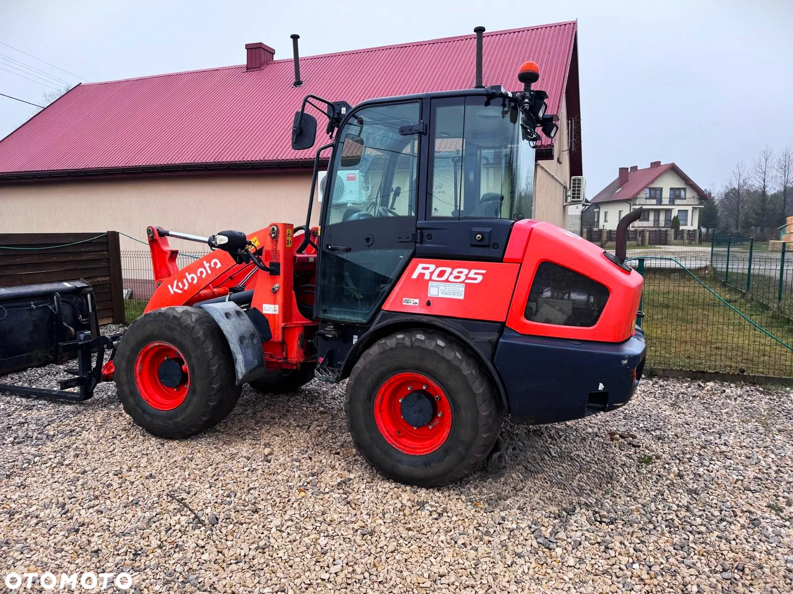 Kubota R085 - 3