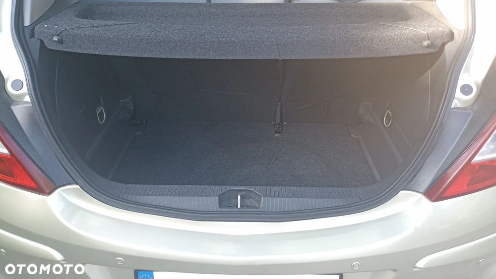 Opel Corsa 1.4 16V Enjoy - 4