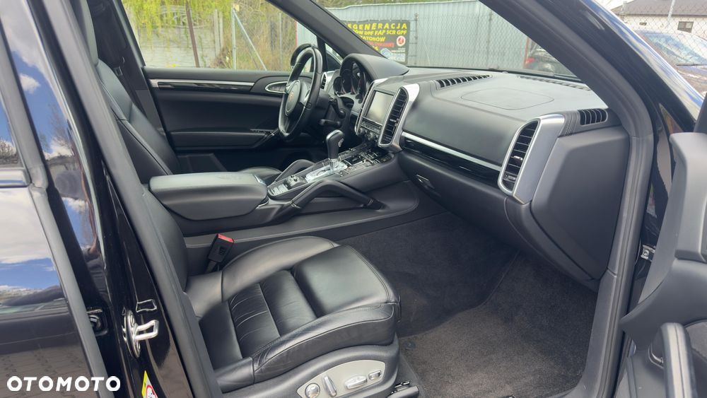 Porsche Cayenne Platinum Edition - 21