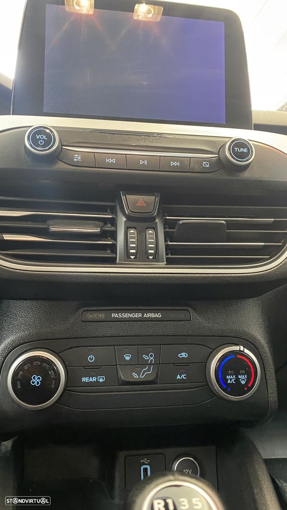 Ford Focus SW 1.5 TDCi EcoBlue Business - 14