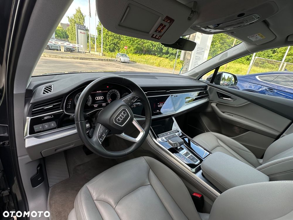 Audi Q7 - 8
